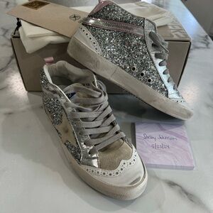 Golden Goose Mid Star Classic Double Wave Glitter
Size 37 Limited Edition!